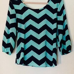 Chevron stripe top sz L VINTAGE
